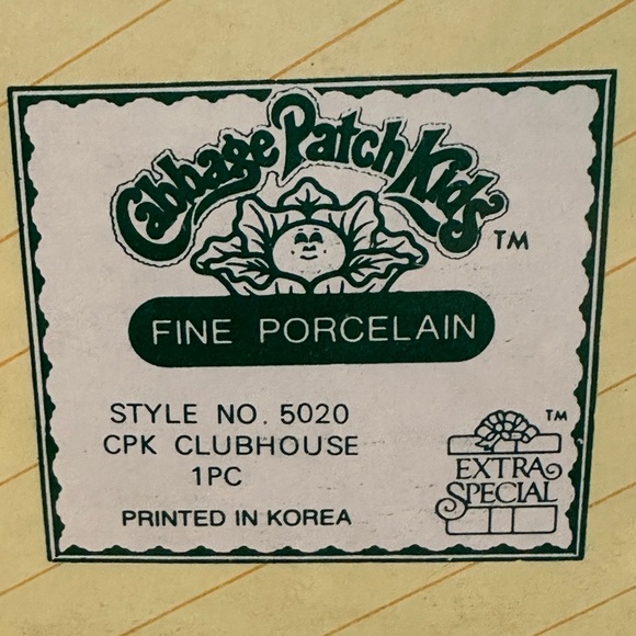 VINTAGE Cabbage Patch Kids in Their Clubhouse - Picture 8 of 11